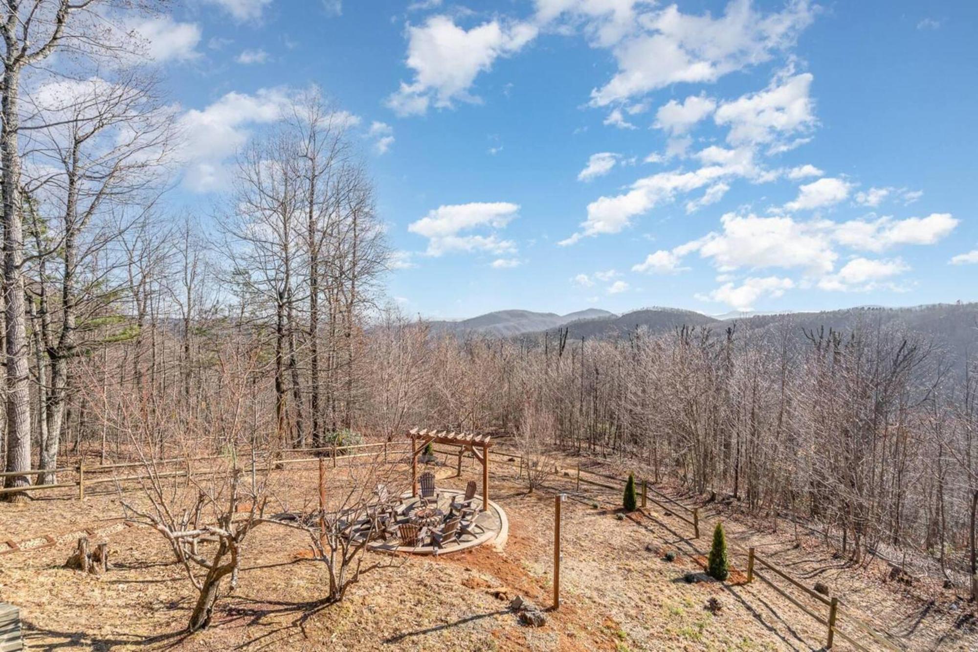Enchanting Mountain Oasis Old Fort Bagian luar foto